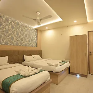Hotel Saffron, Varanasi
